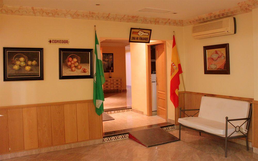 Hotel Agur Фуeнхирола Екстериор снимка