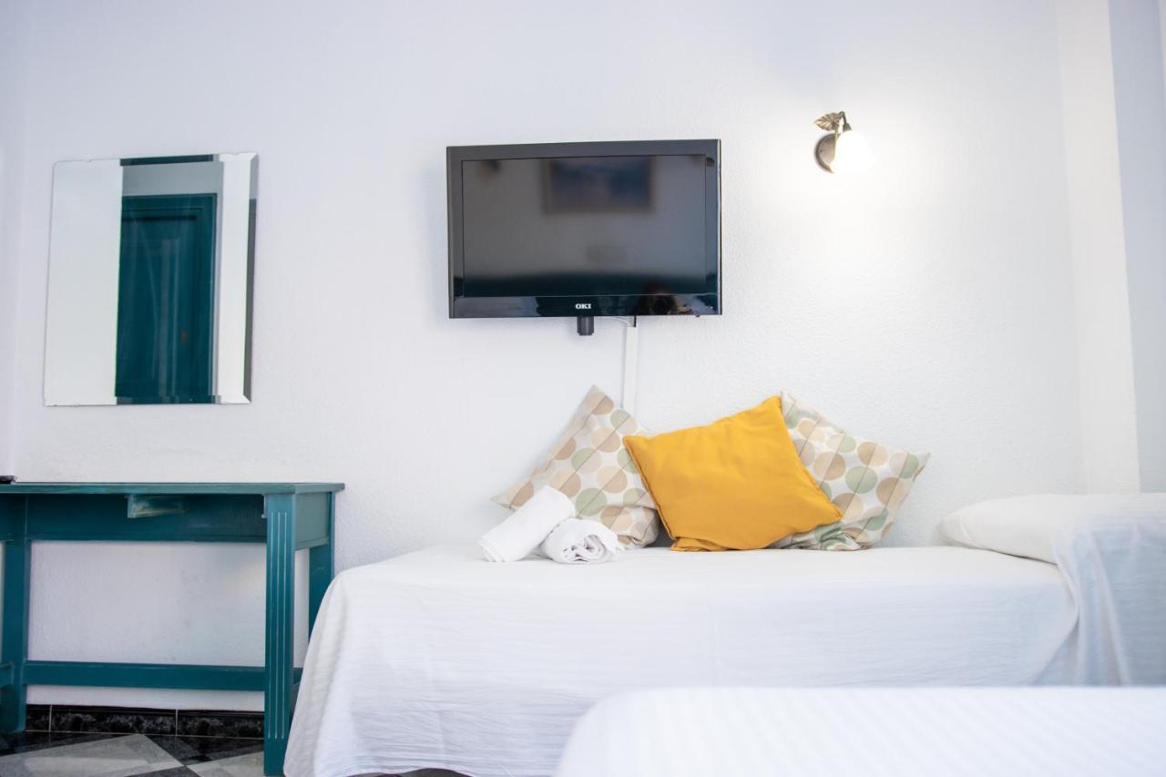 Hotel Agur Фуeнхирола Екстериор снимка