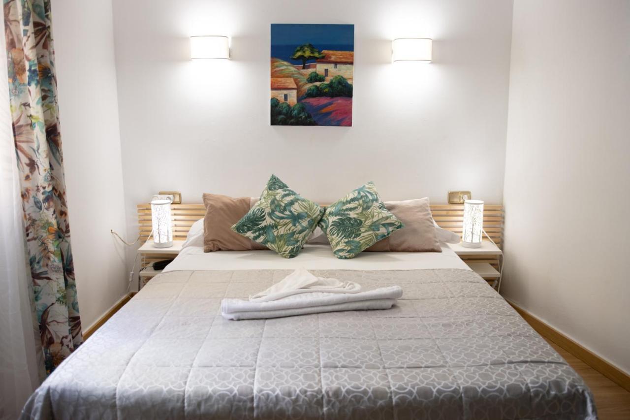 Hotel Agur Фуeнхирола Екстериор снимка