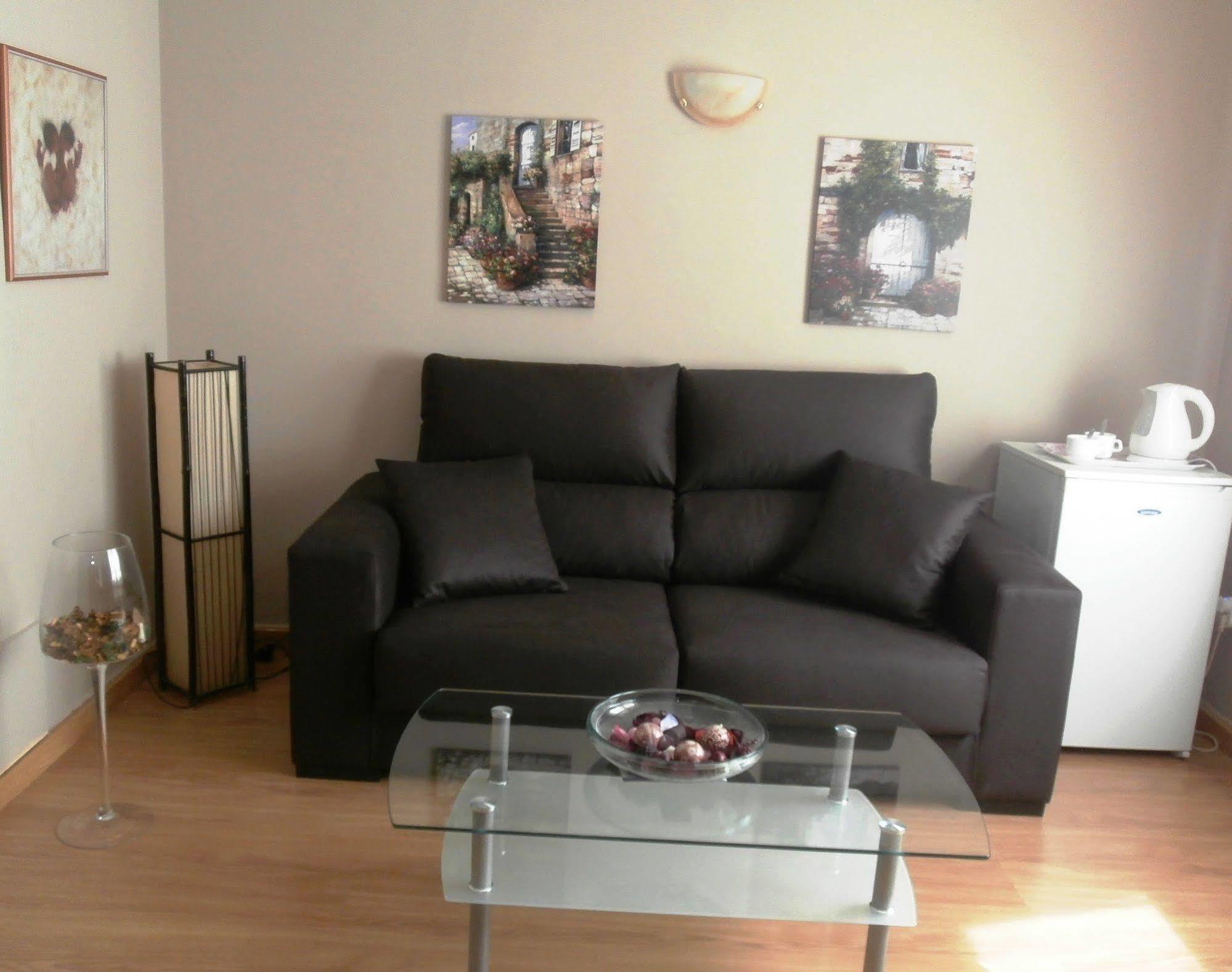 Hotel Agur Фуeнхирола Екстериор снимка